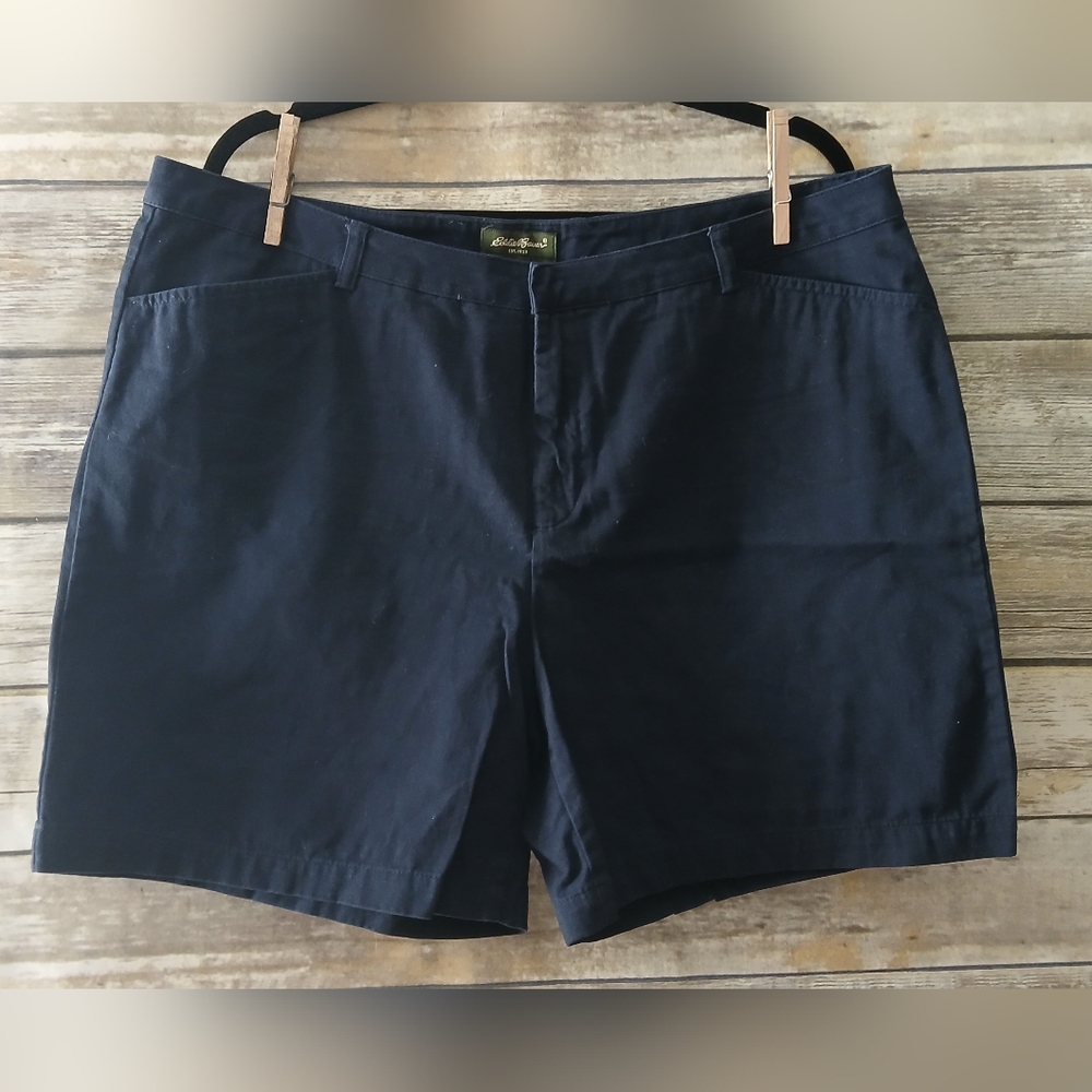 Eddie Bauer Navy Shorts Women, 7" Inseam, Size 18